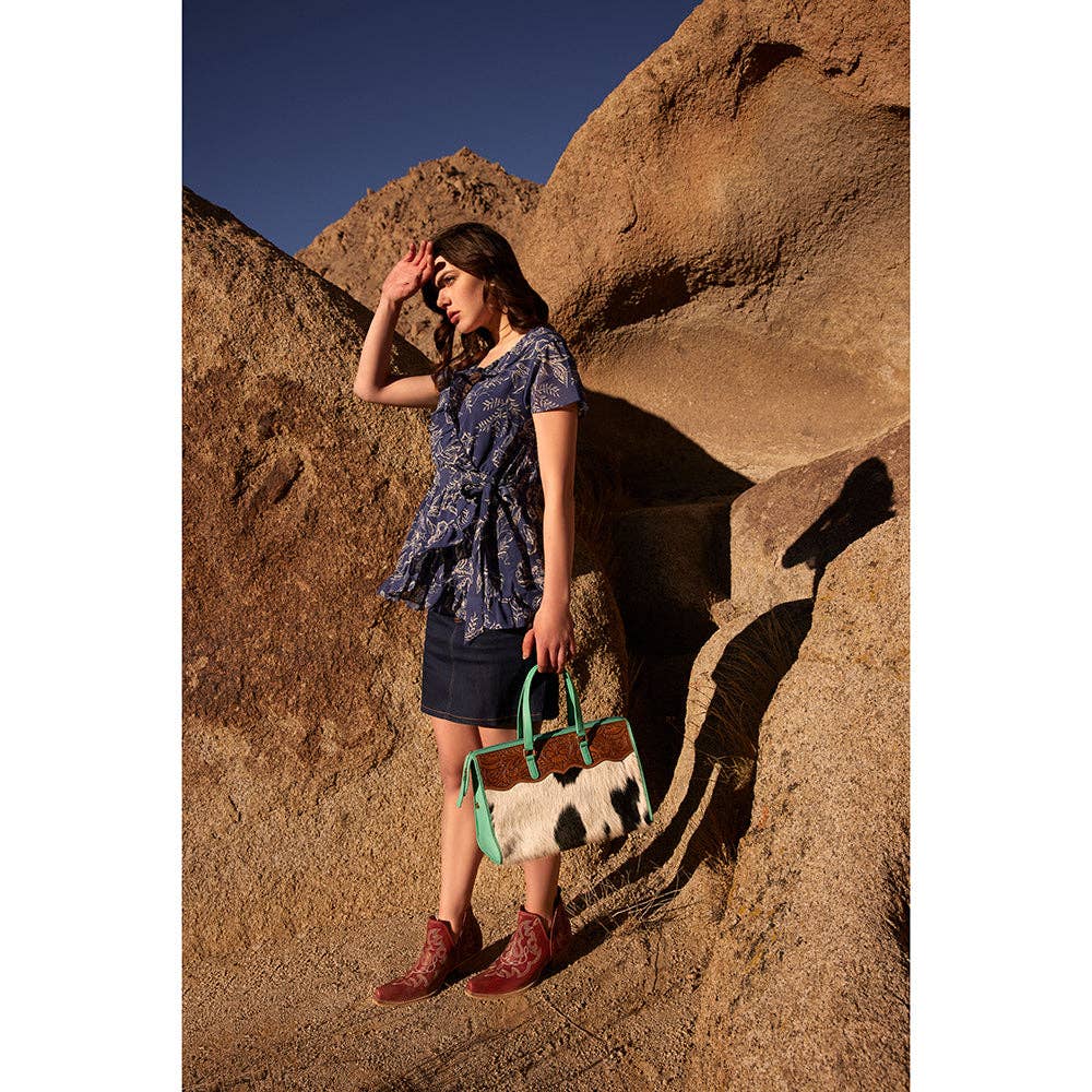 Hand-tooled Handbag in Turquoise